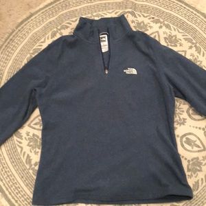 Small north face pullover NWOT